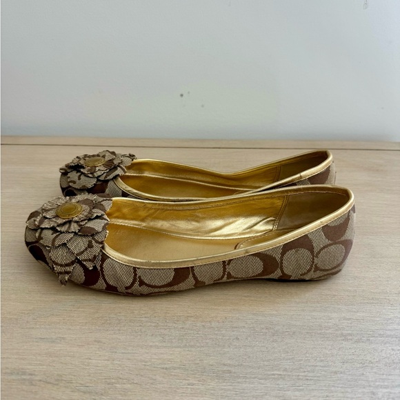 Coach Tan Lorette Ballet Flats, Size 5.5 - Picture 2 of 3